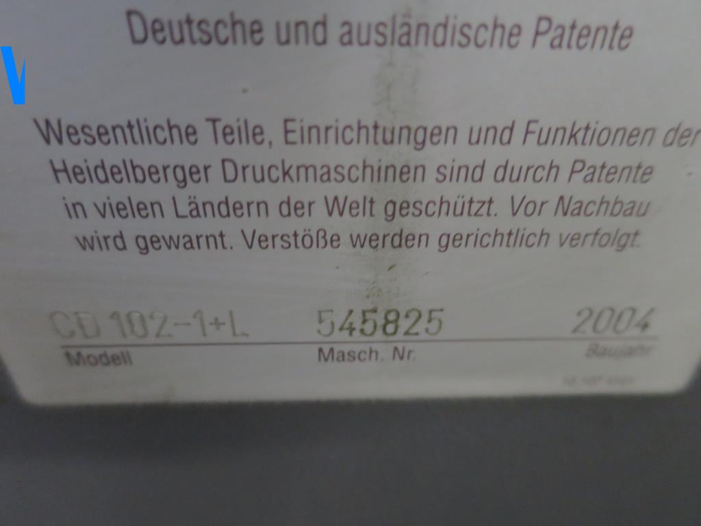 Impressão offset, pré-impressão, acabamento e produção de cartão-9