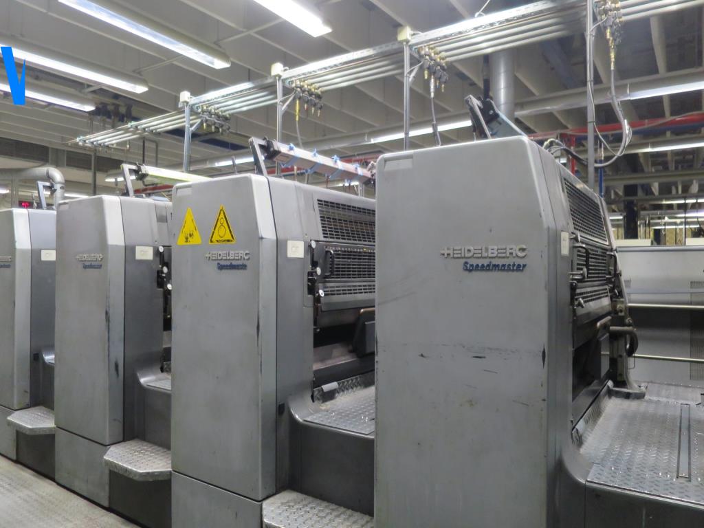 Impressão offset, pré-impressão, acabamento e produção de cartão-14