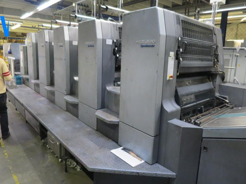 Impressão offset, pré-impressão, acabamento e produção de cartão-11