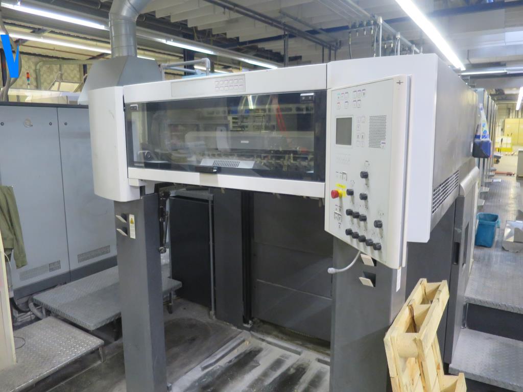 Impressão offset, pré-impressão, acabamento e produção de cartão-12