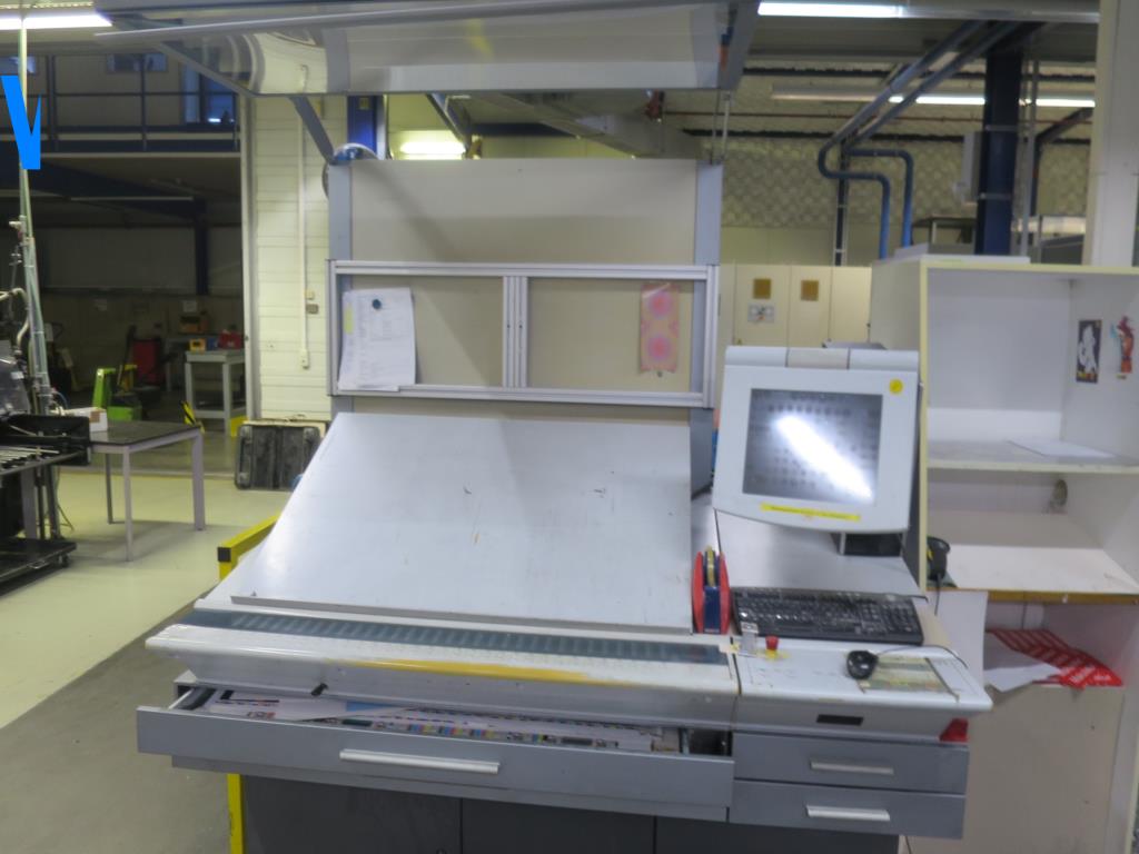 Impressão offset, pré-impressão, acabamento e produção de cartão-2