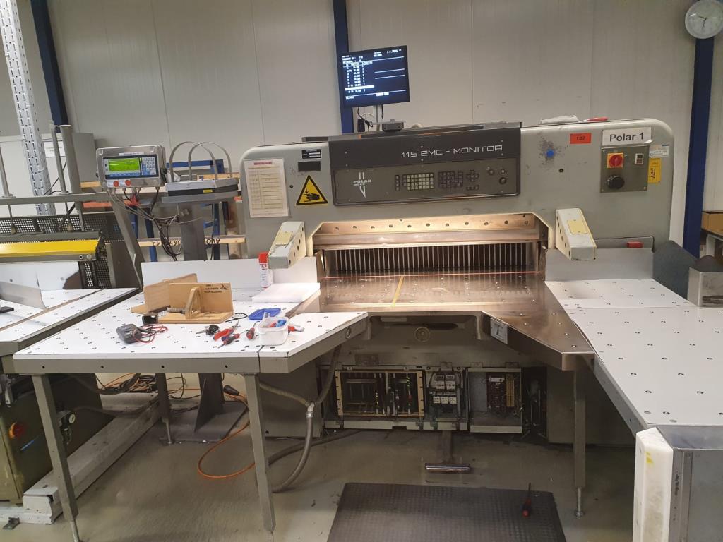 Impressão offset, pré-impressão, acabamento e produção de cartão-2