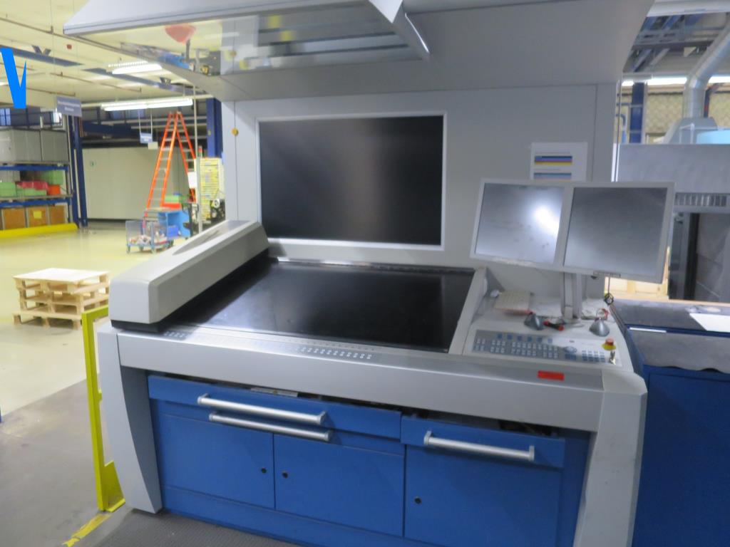 Impressão offset, pré-impressão, acabamento e produção de cartão-11