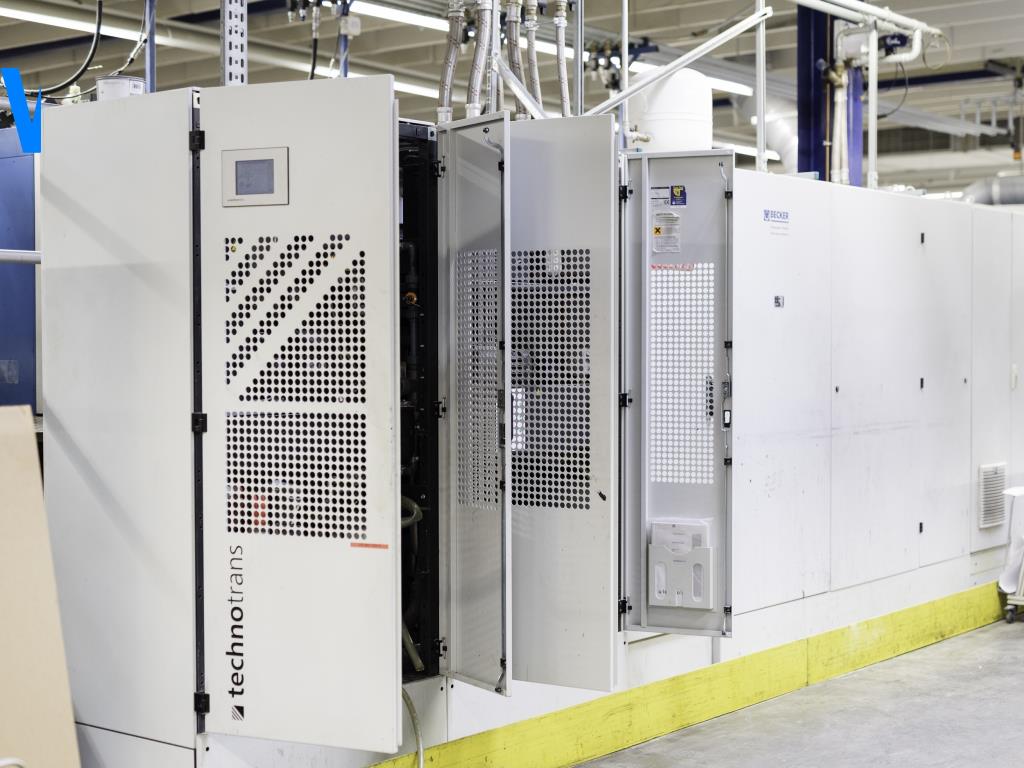 Impressão offset, pré-impressão, acabamento e produção de cartão-17