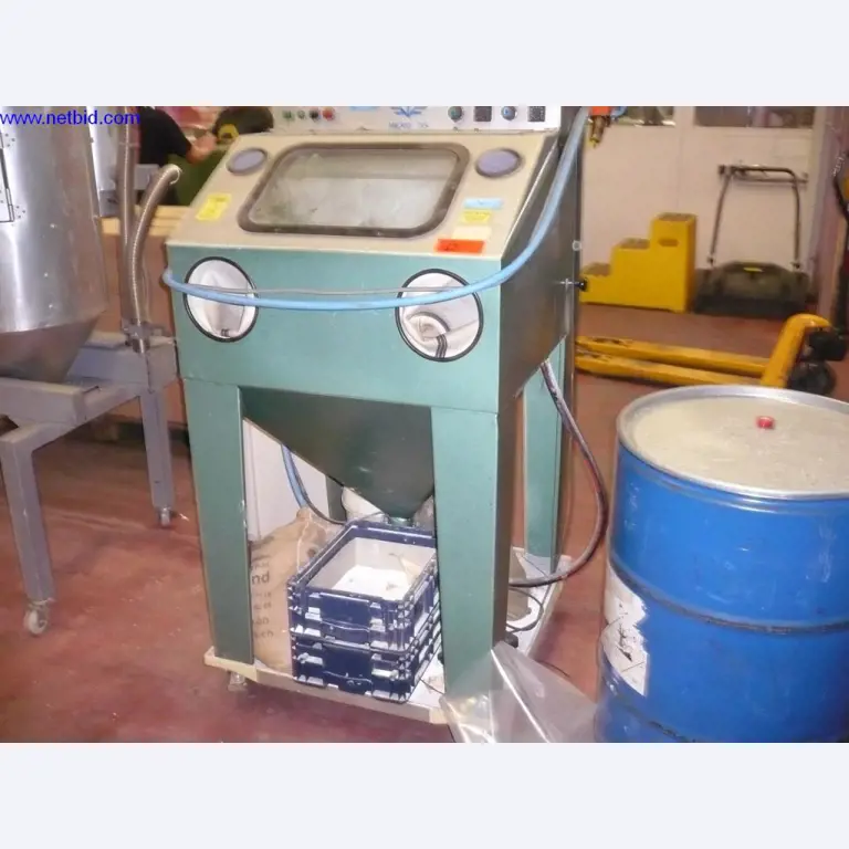 Moldeo por inyección de plásticos y máquinas herramienta-1