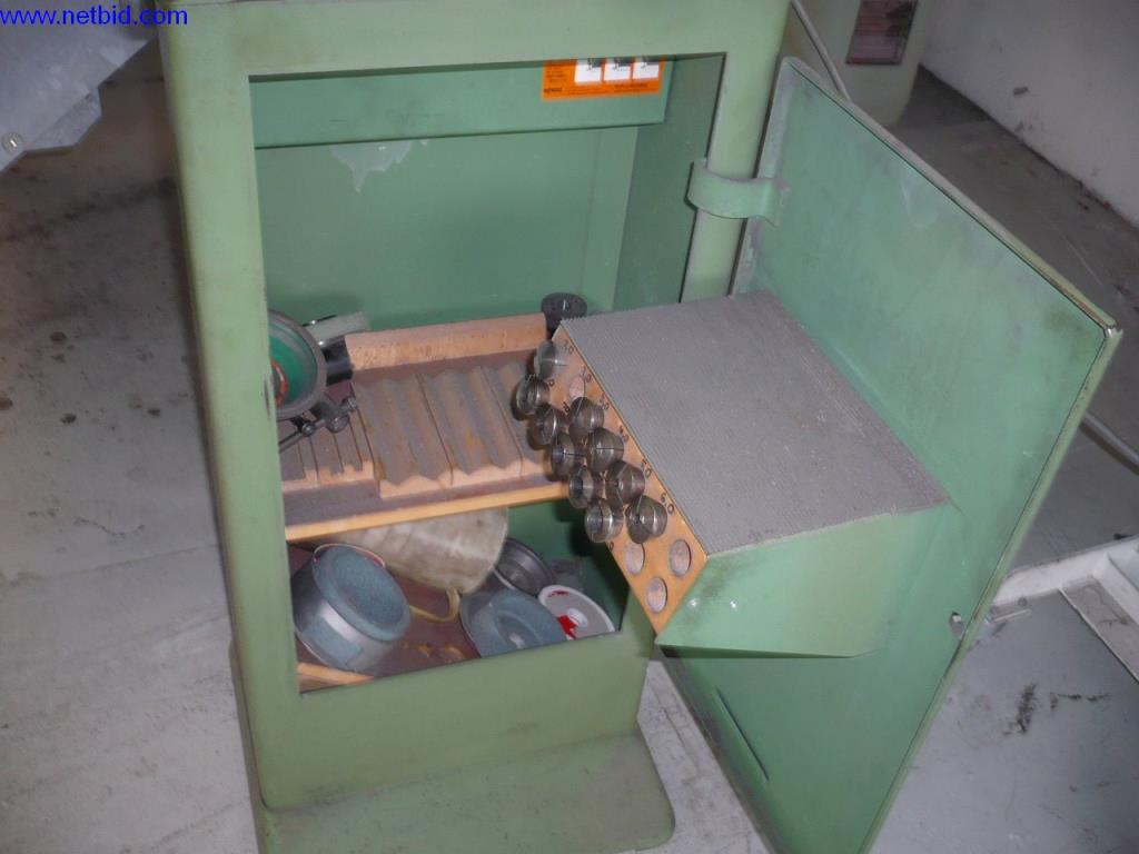 Formowanie wtryskowe tworzyw sztucznych i obrabiarki-2