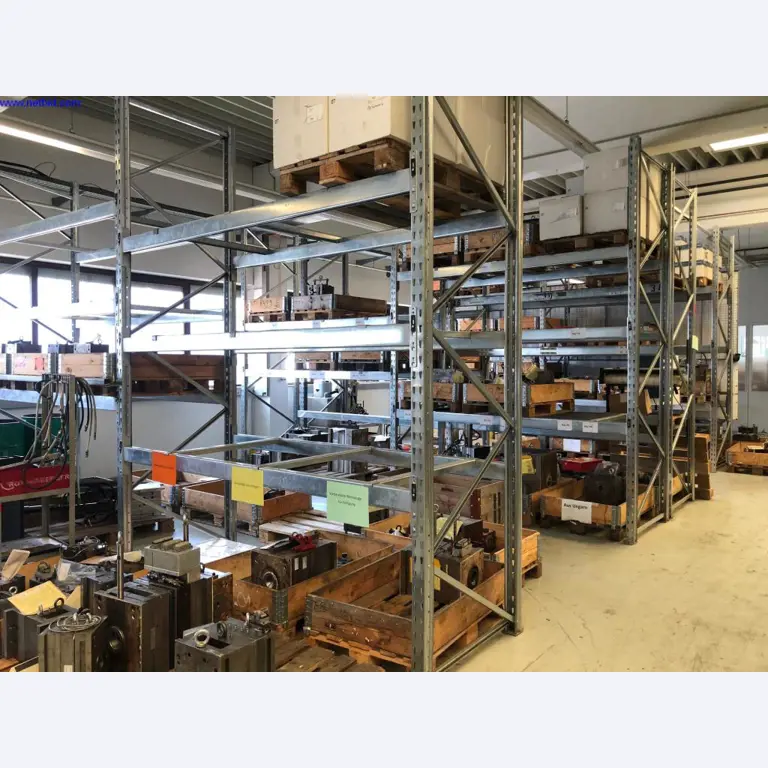 Plastic injection molding machines and machine tools-1