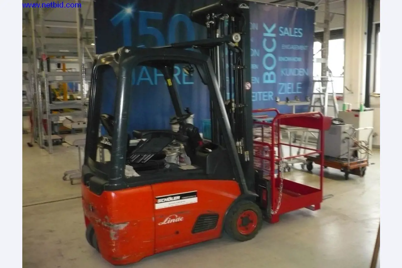 Plastic injection molding machines and machine tools-2