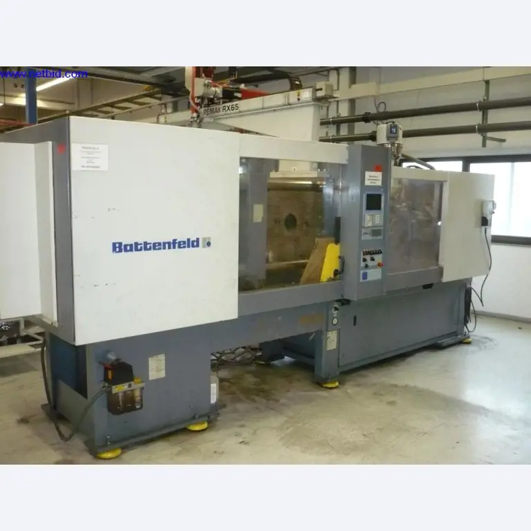 Moldagem por injeção de plástico e máquinas-ferramentas-1