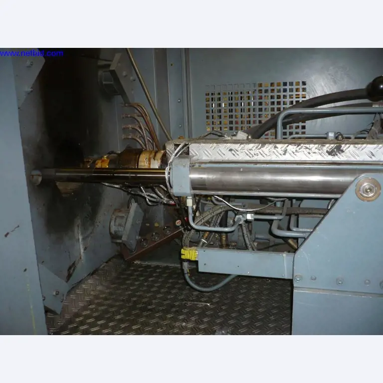 Moldagem por injeção de plástico e máquinas-ferramentas-4