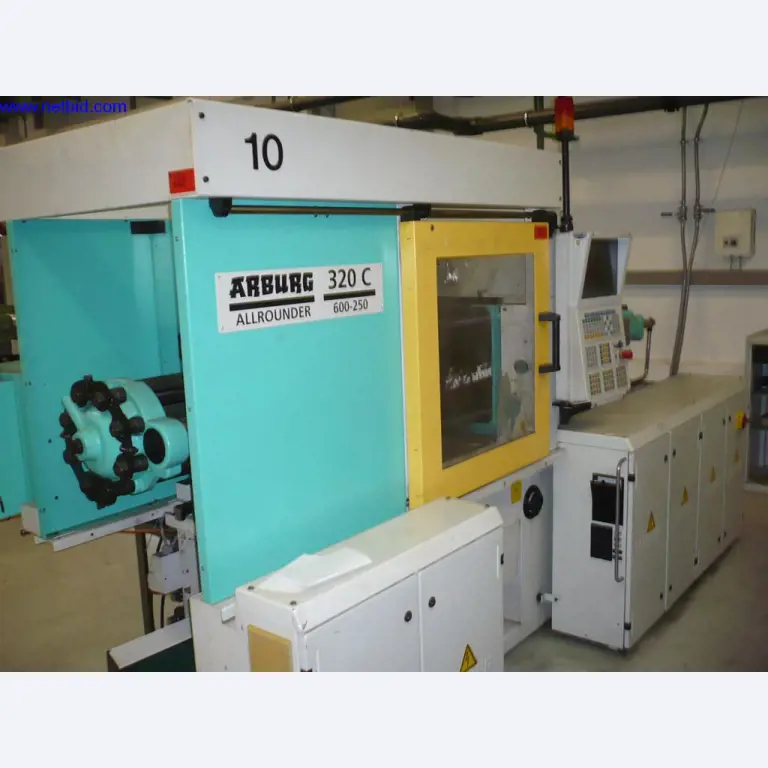 Plastic injection molding machines and machine tools-1