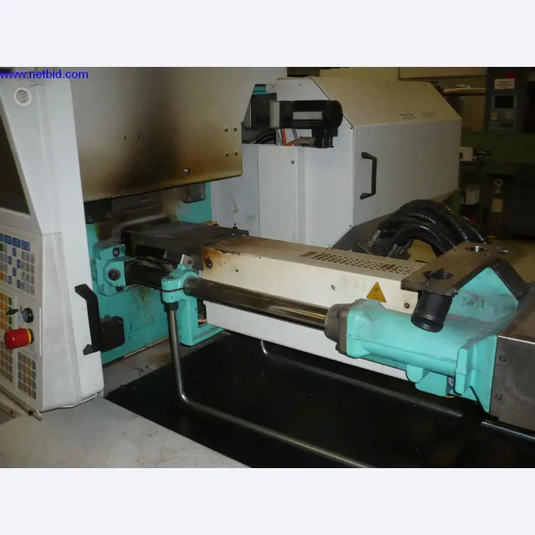 Plastic injection molding machines and machine tools-3