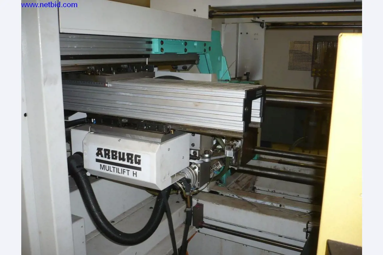 Plastic injection molding machines and machine tools-4