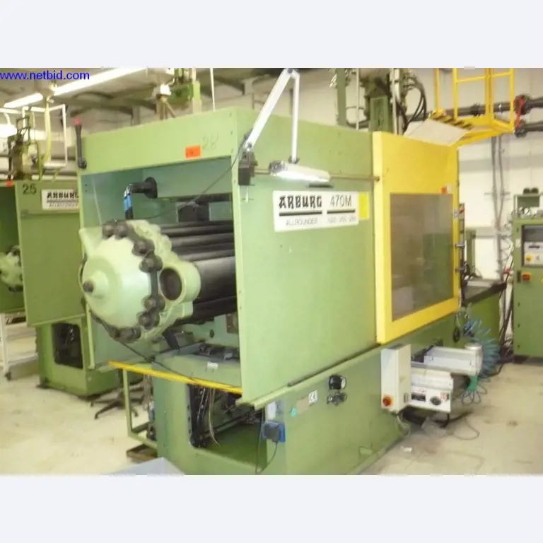 Moldagem por injeção de plástico e máquinas-ferramentas-1