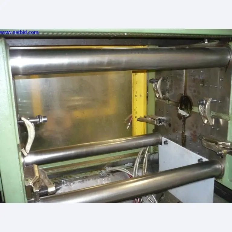 Moldagem por injeção de plástico e máquinas-ferramentas-2