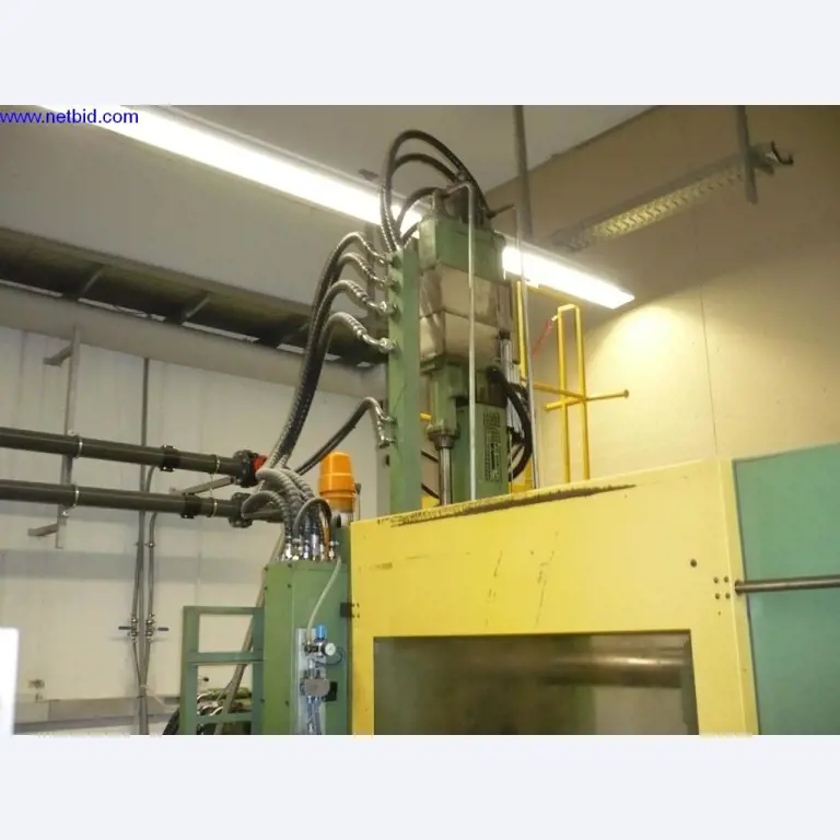 Moldagem por injeção de plástico e máquinas-ferramentas-4