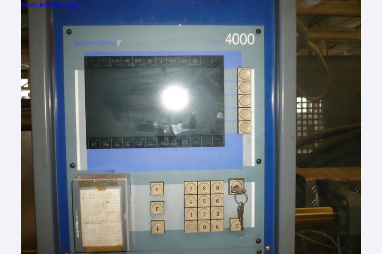 Moldagem por injeção de plástico e máquinas-ferramentas-2