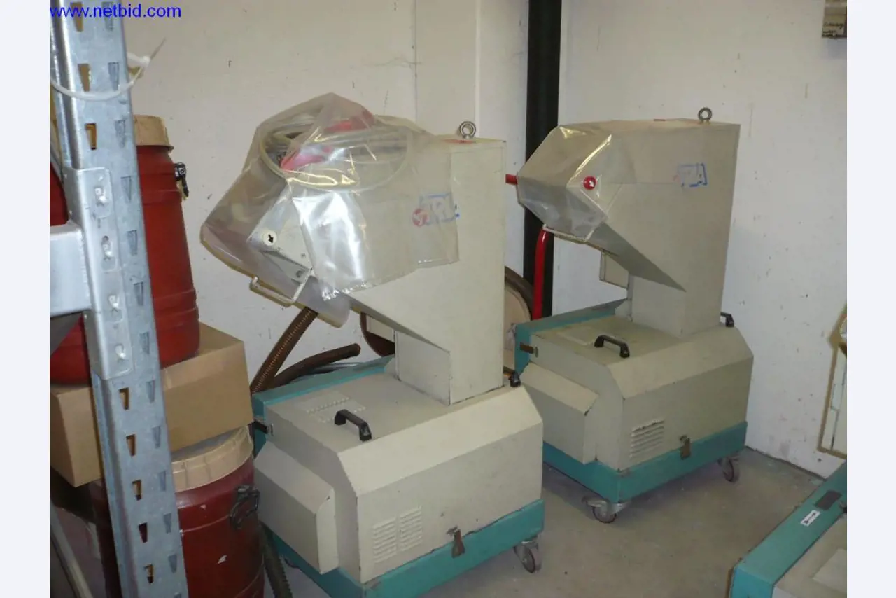 Plastic injection molding machines and machine tools-2