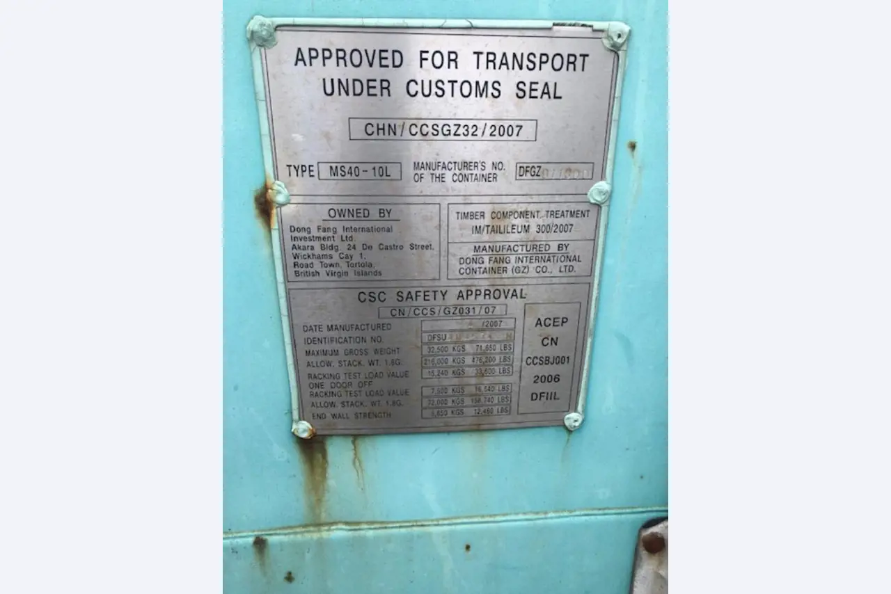 Moldeo por inyección de plásticos y máquinas herramienta-2