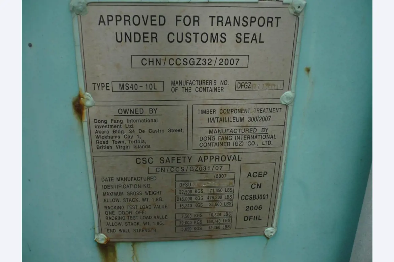 Moldeo por inyección de plásticos y máquinas herramienta-5