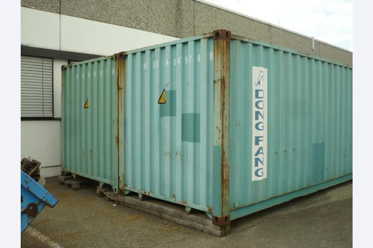 Moldeo por inyección de plásticos y máquinas herramienta-7