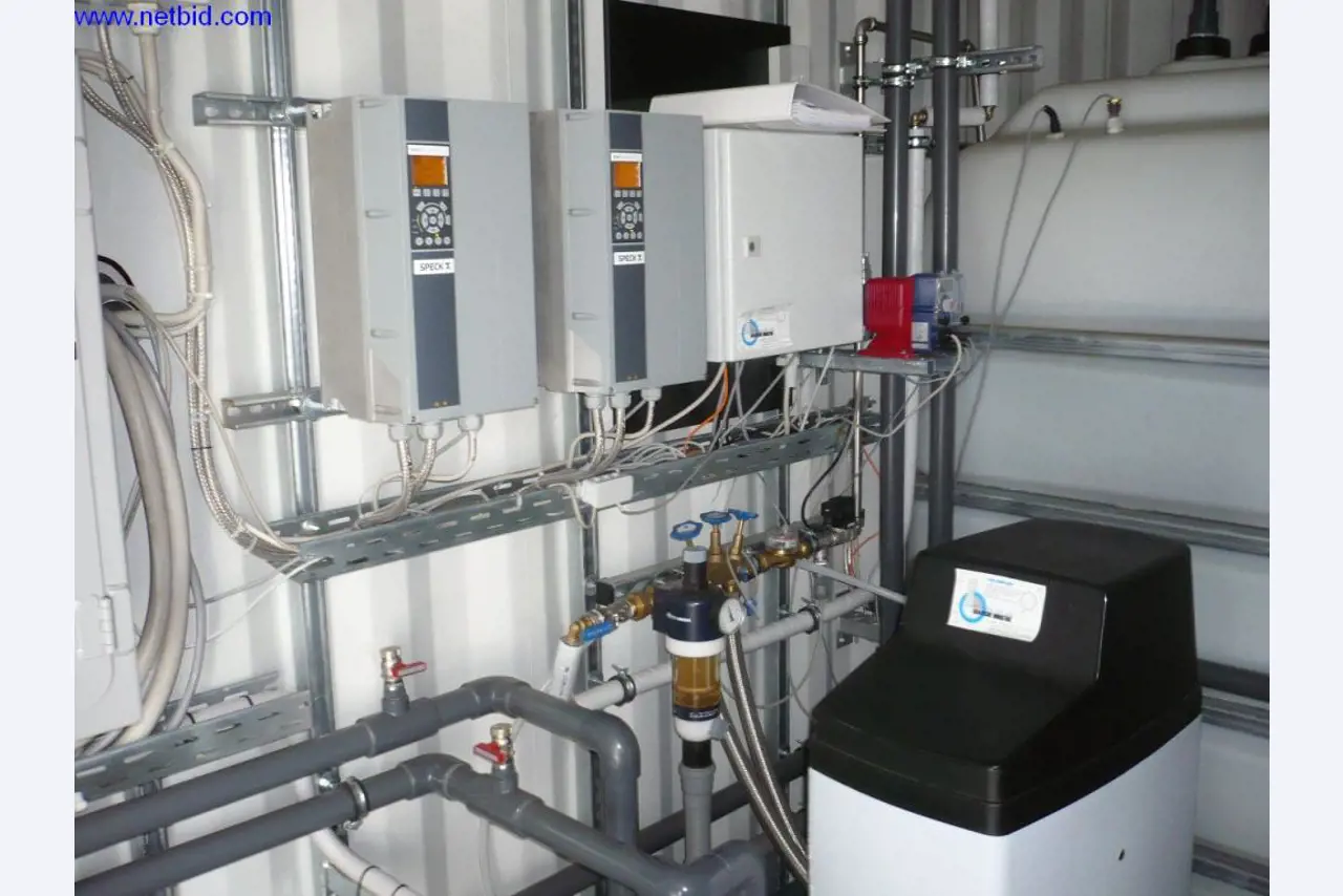 Plastic injection molding machines and machine tools-3