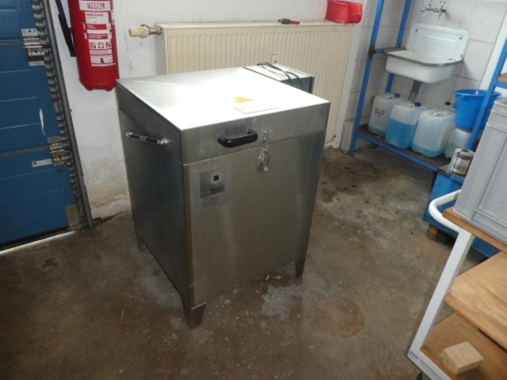 environ 900 kits de rangement, étagères, stocks de marchandises et autres immobilisations-1