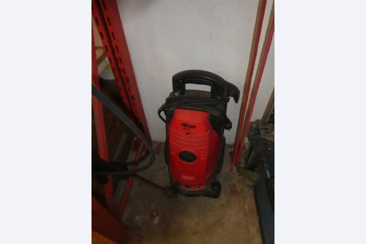 ca. 900 Richtsätze, Regale, Warenbestände und sonstige Anlagegüter-1