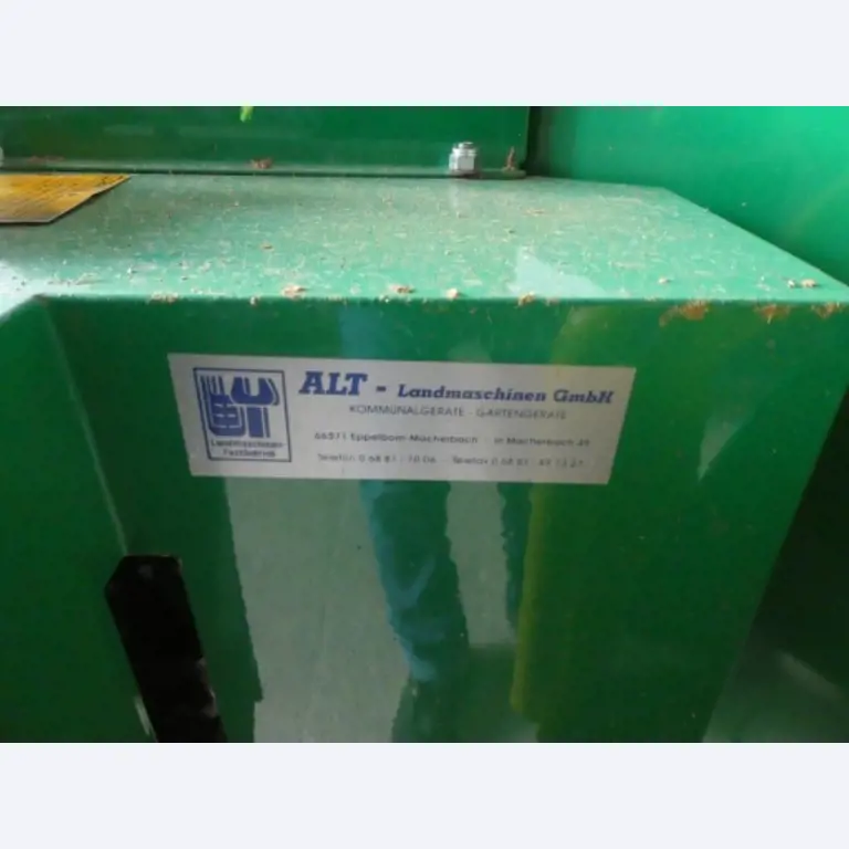 Ca. 900 beoordelingssets, rekken, voorraden en andere vaste activa-4