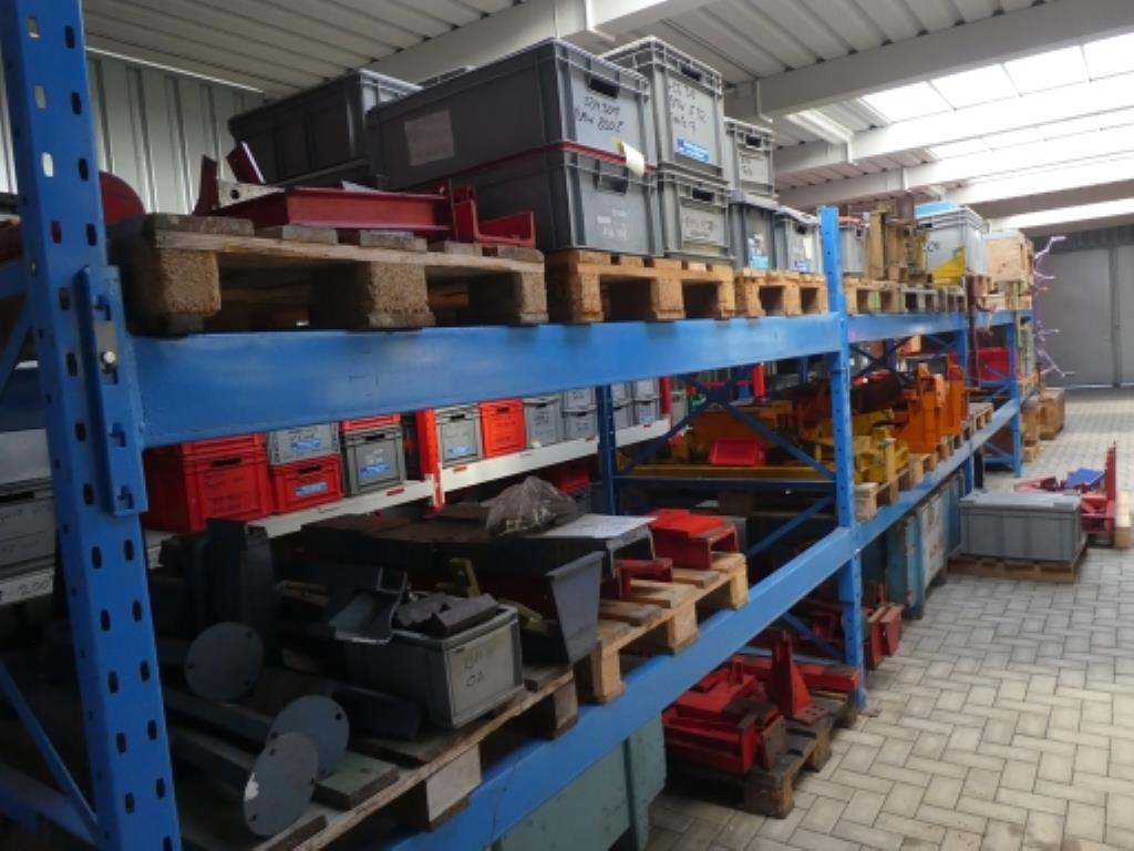 environ 900 kits de rangement, étagères, stocks de marchandises et autres immobilisations-3