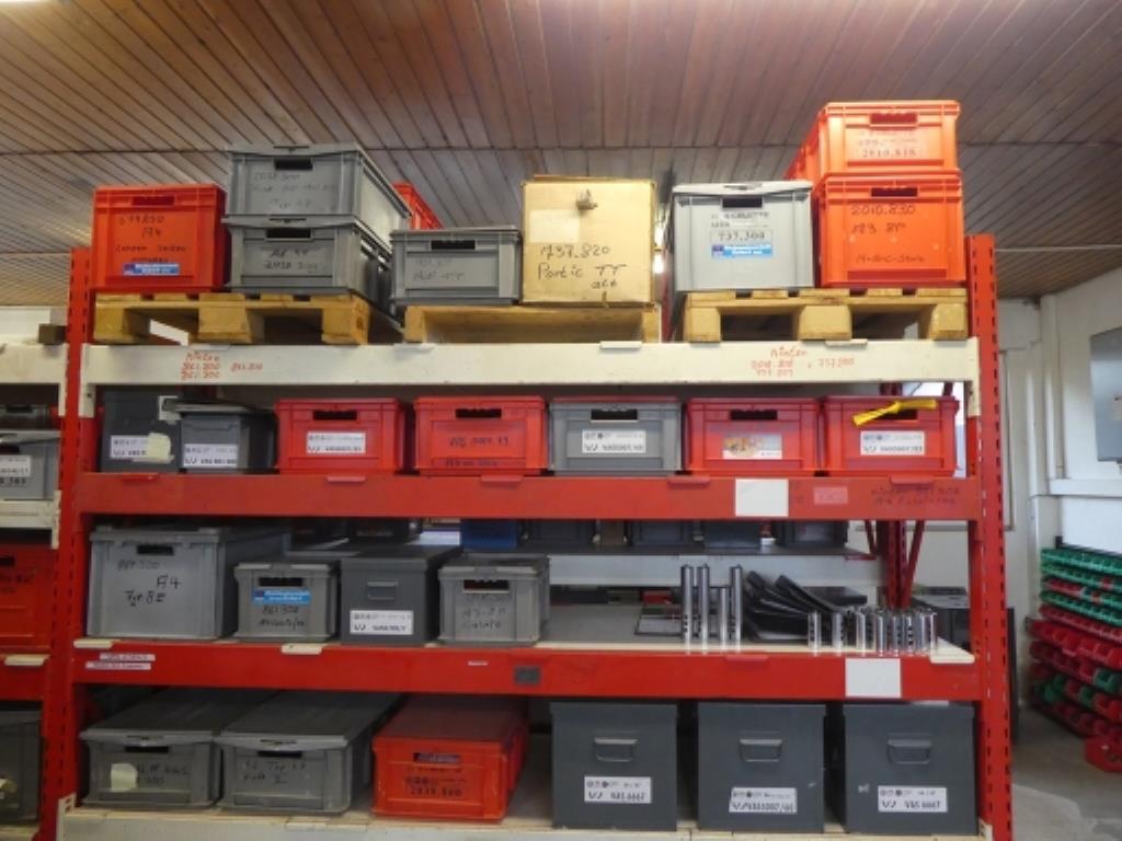 environ 900 kits de rangement, étagères, stocks de marchandises et autres immobilisations-6