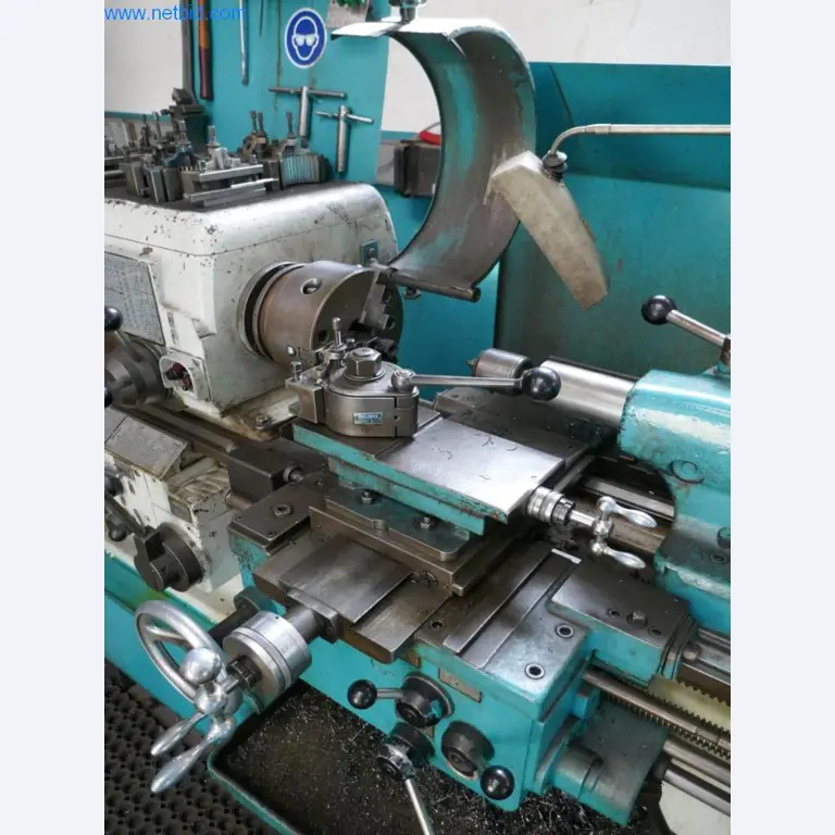 Máquinas para la fabricación de tornillos, pernos y elementos de fijación-2