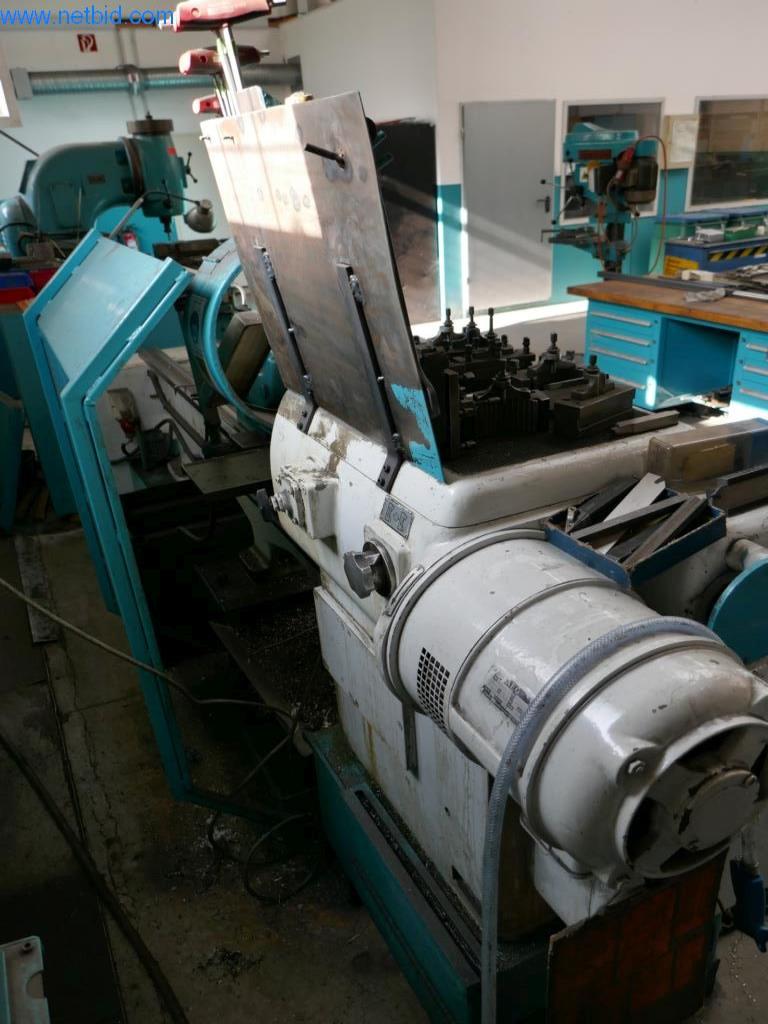 Máquinas para la fabricación de tornillos, pernos y elementos de fijación-3