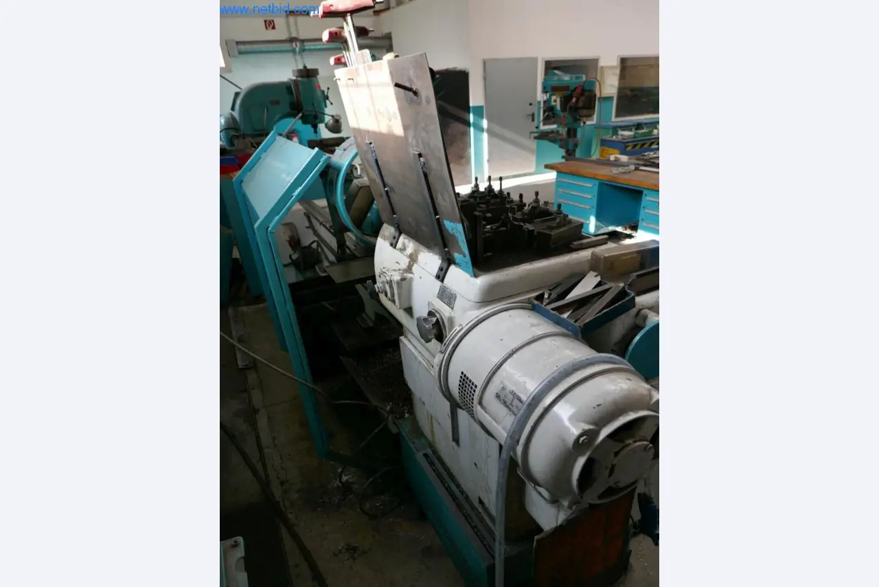 Máquinas para la fabricación de tornillos, pernos y elementos de fijación-3