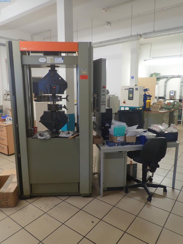 Máquinas para la fabricación de tornillos, pernos y elementos de fijación-1