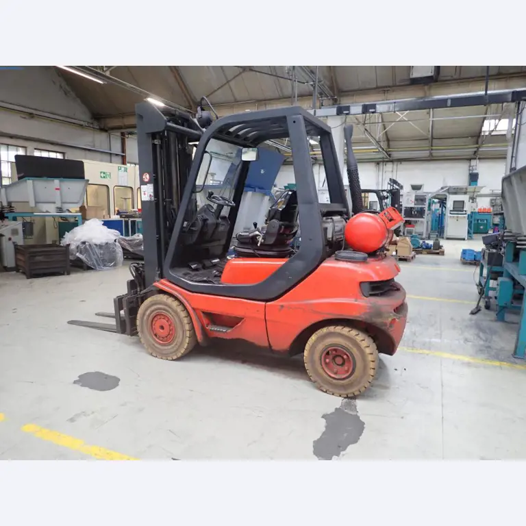 Machines pour la fabrication de vis, de boulons et de matériel de fixation-2
