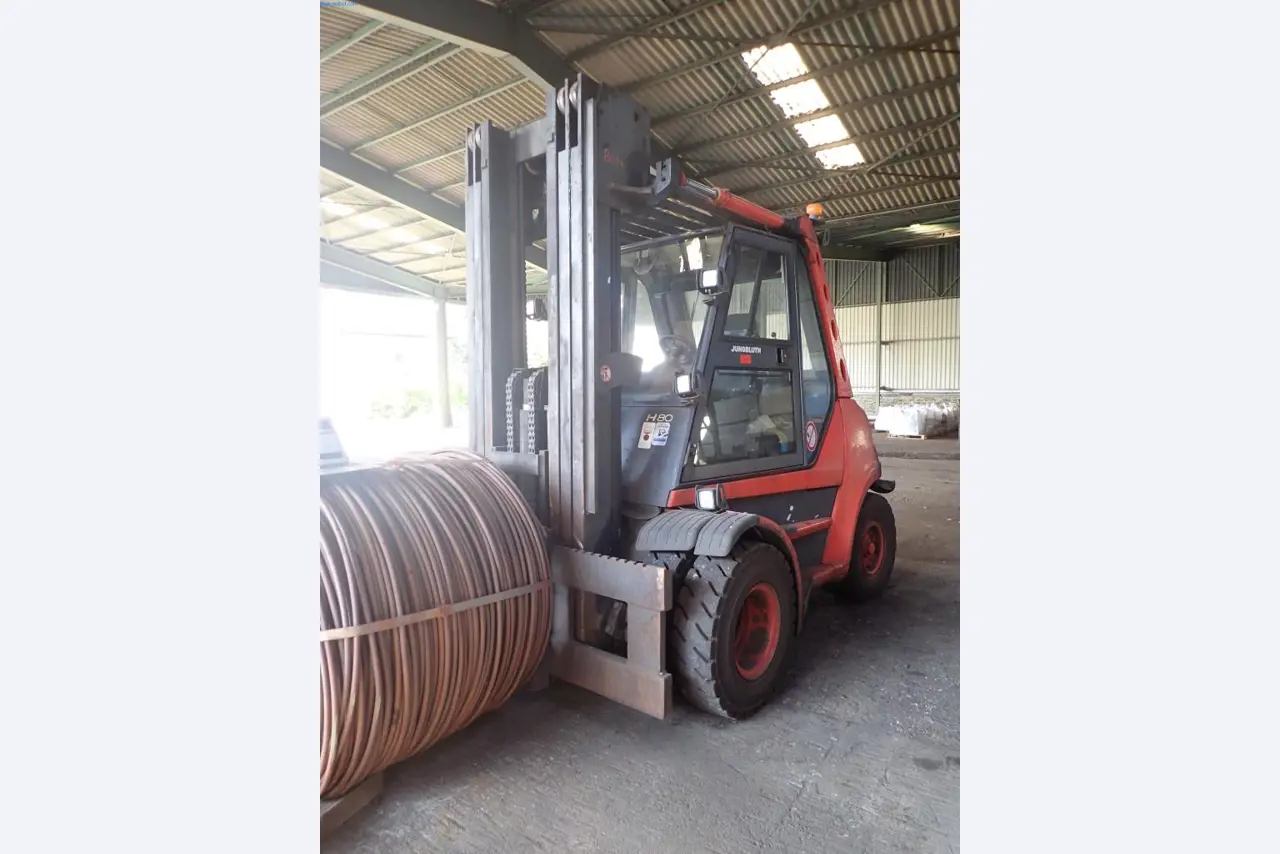 Máquinas para la fabricación de tornillos, pernos y elementos de fijación-3