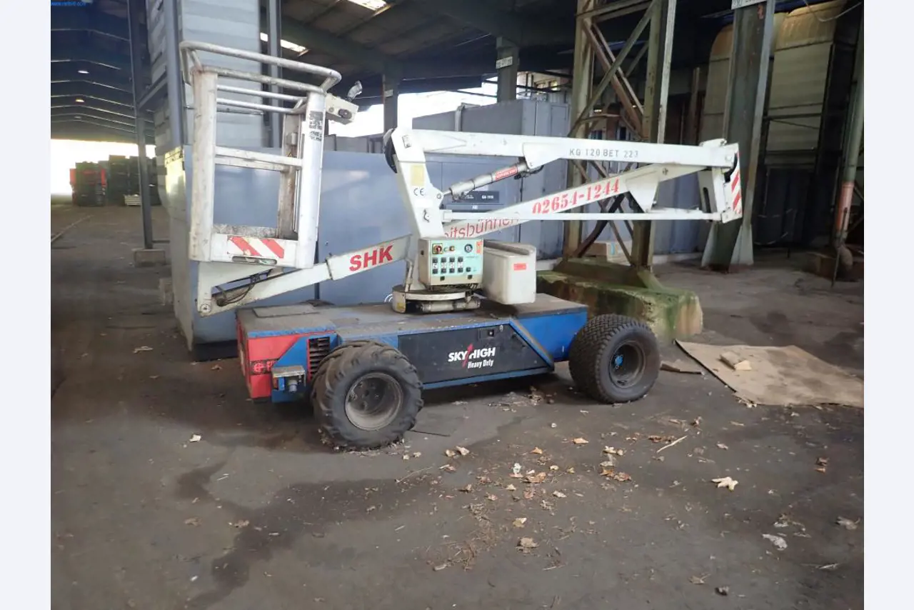 Machinery for the production of fasteners, screws and bolts -1