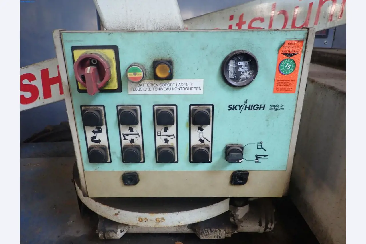 Machinery for the production of fasteners, screws and bolts -4