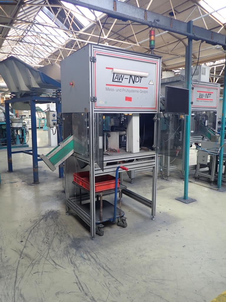 Máquinas para la fabricación de tornillos, pernos y elementos de fijación-1