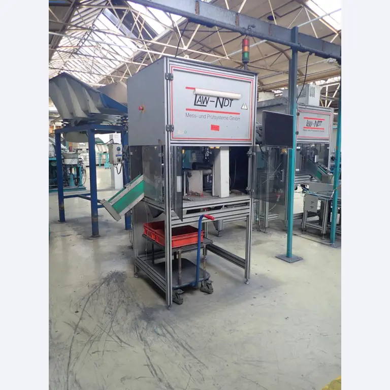 Máquinas para la fabricación de tornillos, pernos y elementos de fijación-1