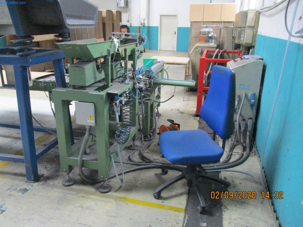 Máquinas para la fabricación de tornillos, pernos y elementos de fijación-3