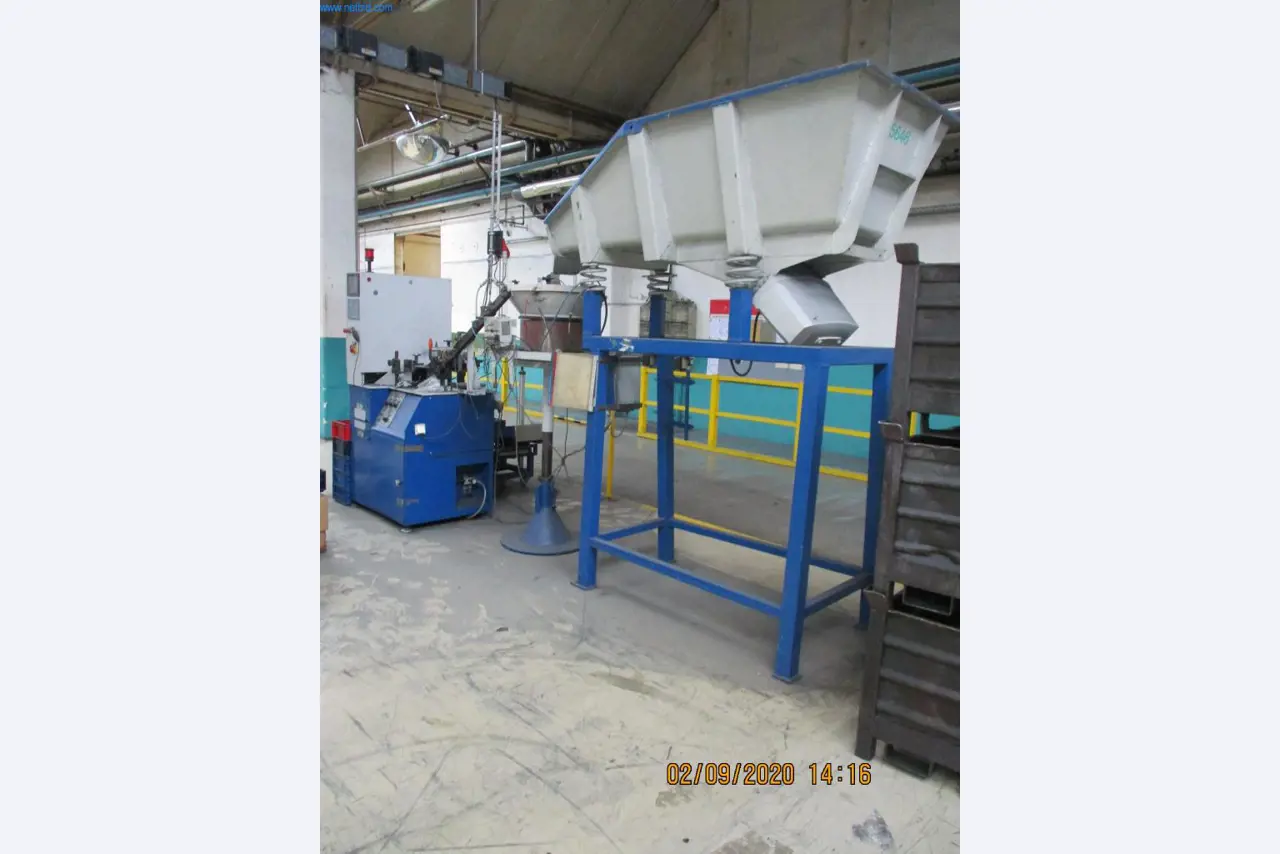 Stroje na výrobu šroubů, svorníků a spojovacího materiálu-3