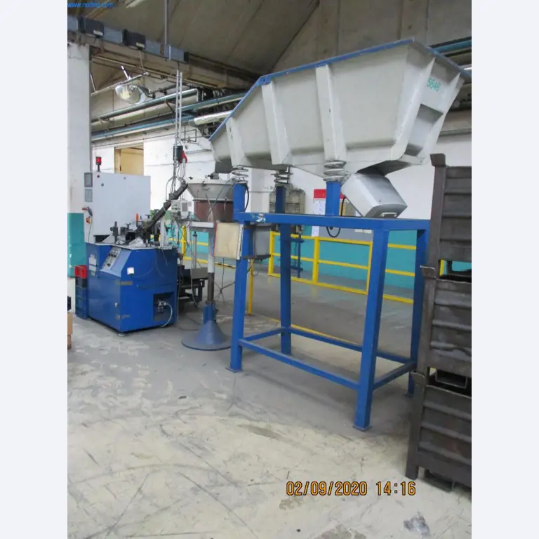 Stroje na výrobu šroubů, svorníků a spojovacího materiálu-3