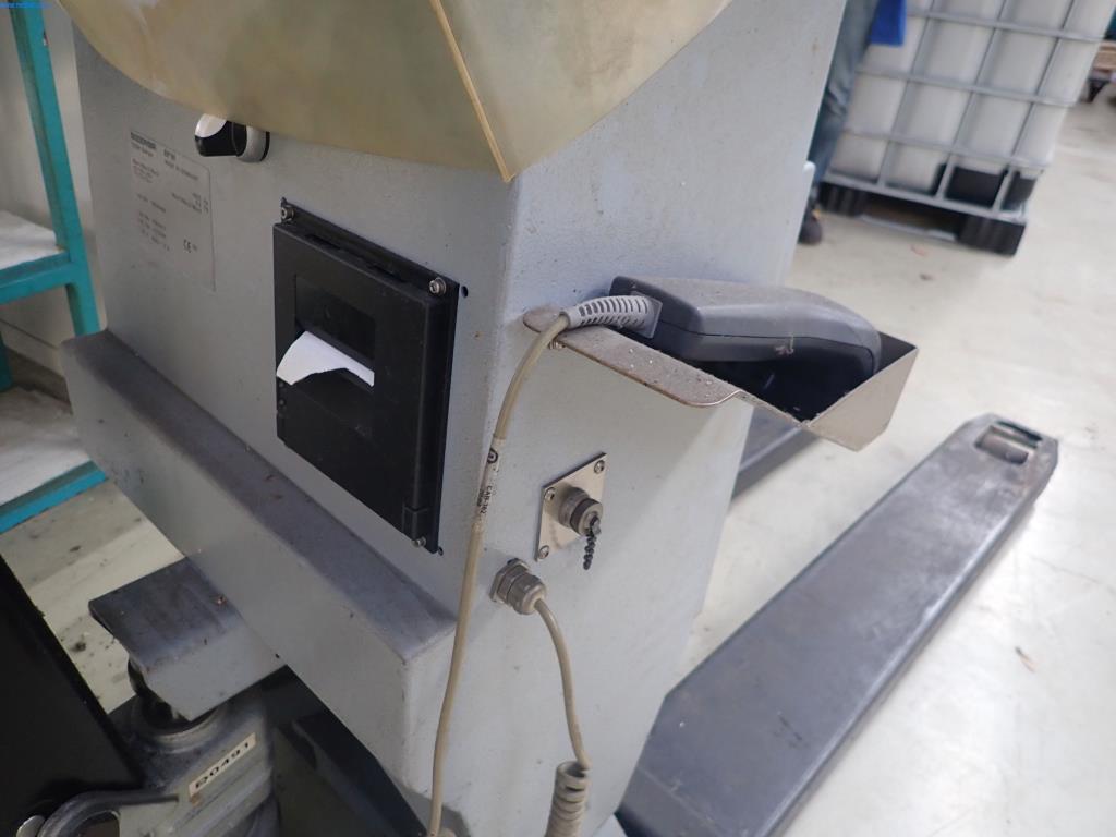 Máquinas para la fabricación de tornillos, pernos y elementos de fijación-2