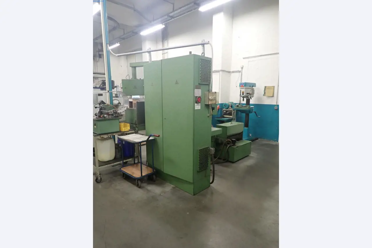 Machinery for the production of fasteners, screws and bolts -3