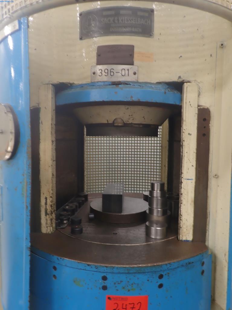 Máquinas para la fabricación de tornillos, pernos y elementos de fijación-2