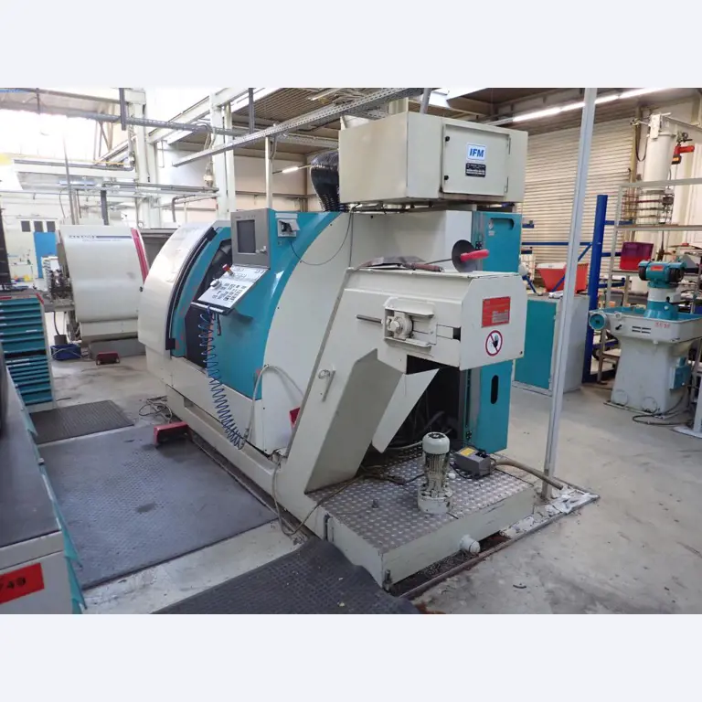 Machines voor de productie van schroeven, bouten en bevestigingsmiddelen-4