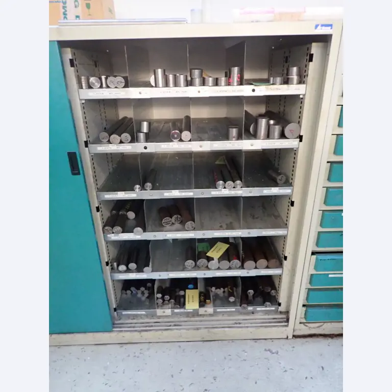 Stroje na výrobu šroubů, svorníků a spojovacího materiálu-2