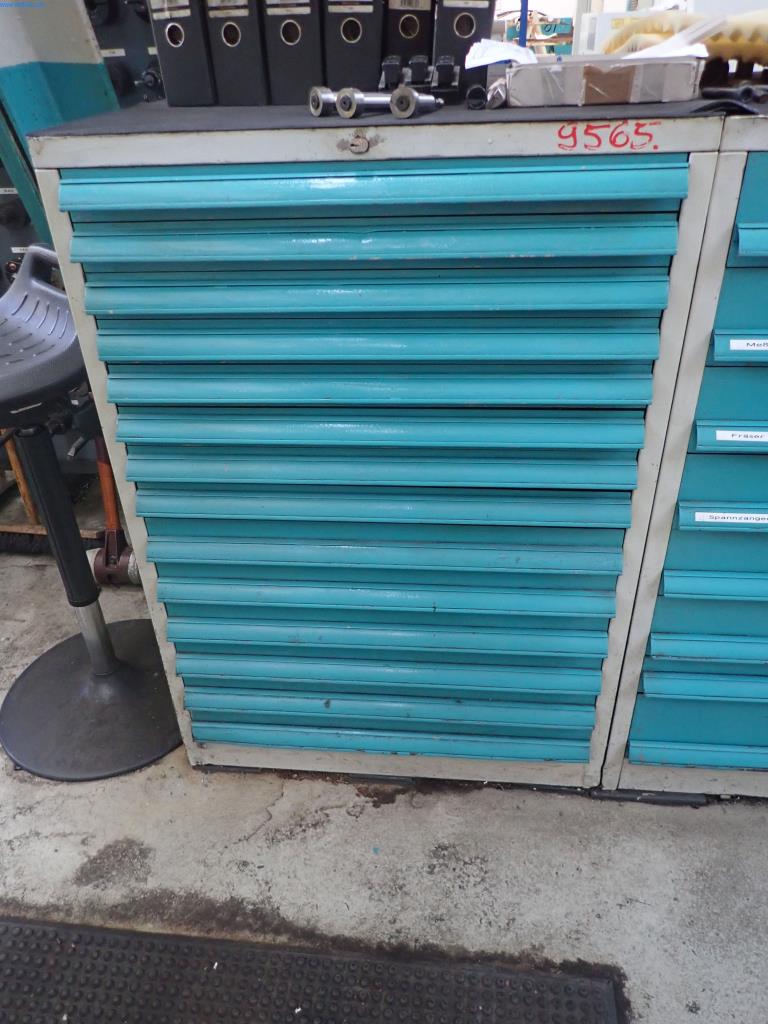 Máquinas para la fabricación de tornillos, pernos y elementos de fijación-1